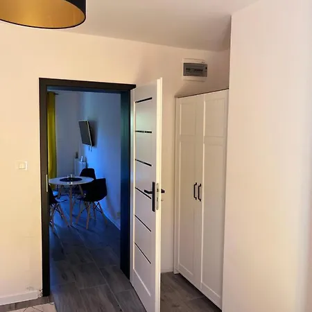 ホームステイ I Polna 19