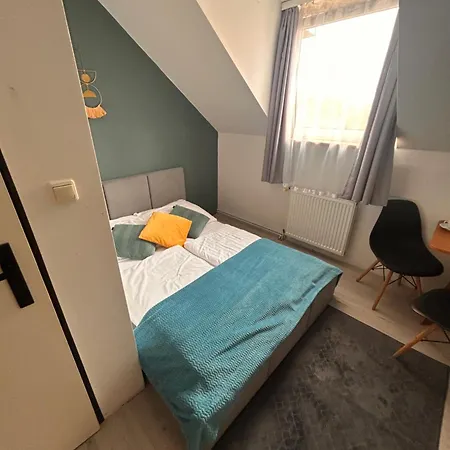 ホームステイ I Polna 19